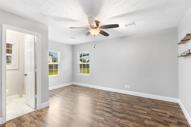 302 E Kay Street, Dayton, TX 77535
