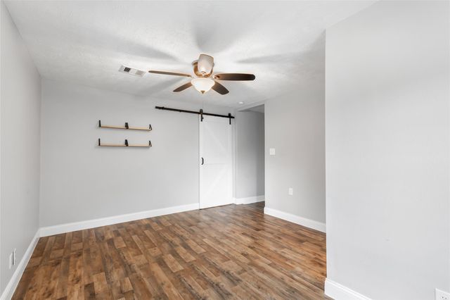 302 E Kay Street, Dayton, TX 77535