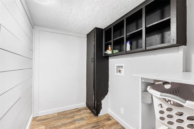 302 E Kay Street, Dayton, TX 77535