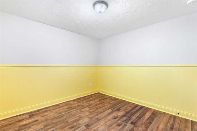 302 E Kay Street, Dayton, TX 77535