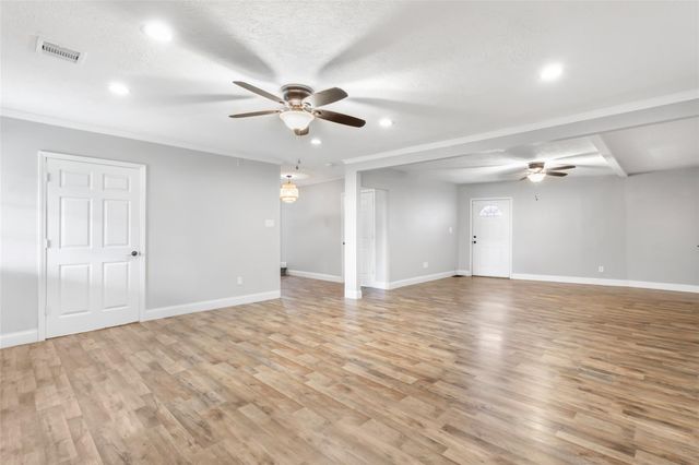 302 E Kay Street, Dayton, TX 77535