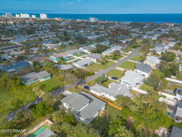 82 Ray Mar Drive, Ormond Beach, FL 32176