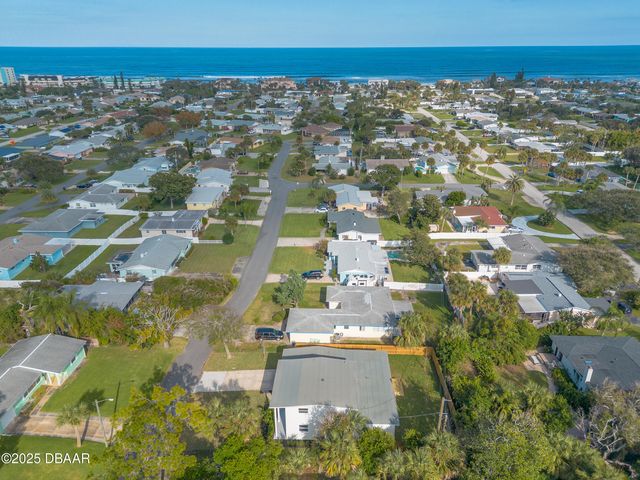 82 Ray Mar Drive, Ormond Beach, FL 32176