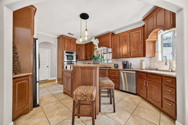 11436 Grand Pine Drive, Montgomery, TX 77356