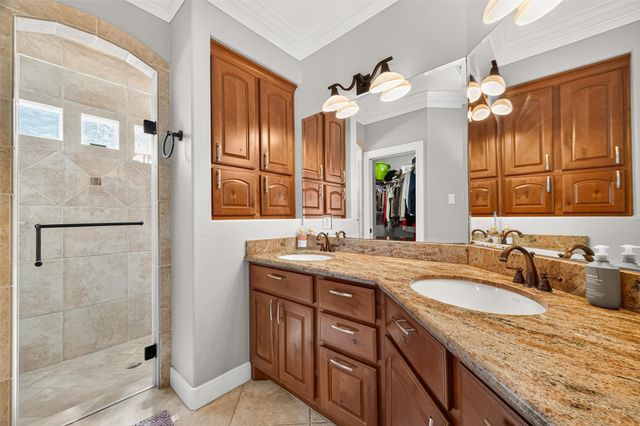 11436 Grand Pine Drive, Montgomery, TX 77356