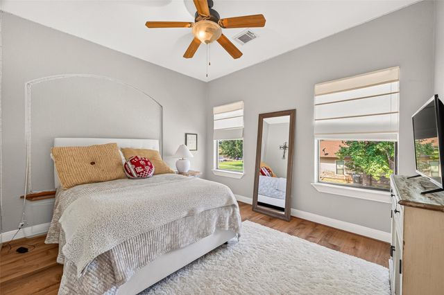 11436 Grand Pine Drive, Montgomery, TX 77356