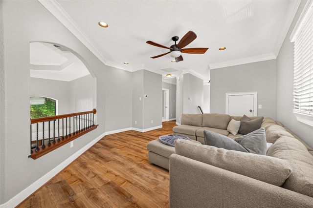 11436 Grand Pine Drive, Montgomery, TX 77356
