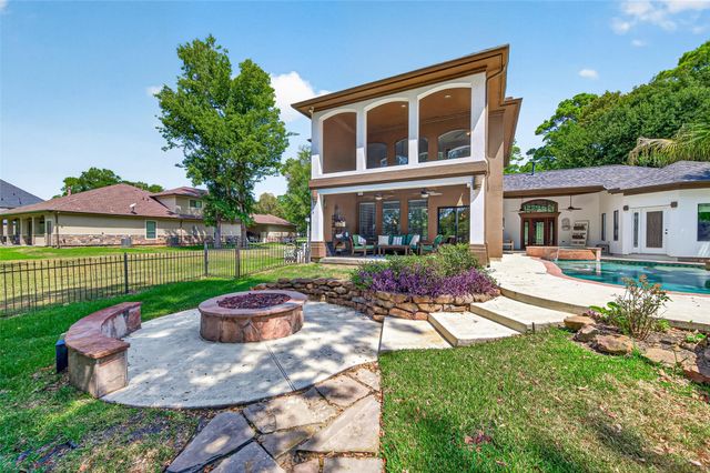 11436 Grand Pine Drive, Montgomery, TX 77356