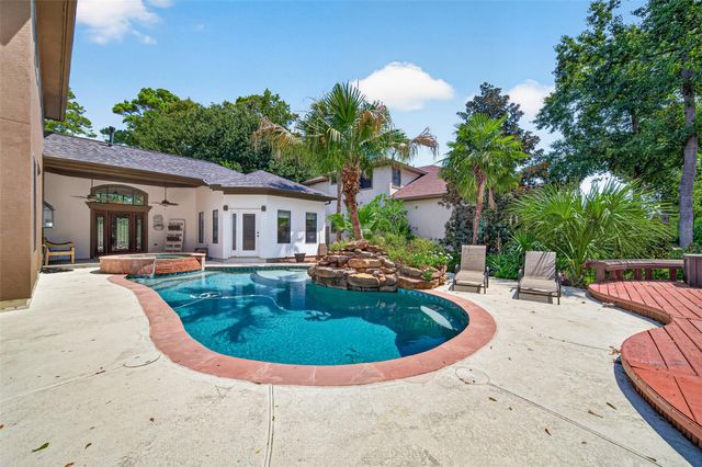 11436 Grand Pine Drive, Montgomery, TX 77356