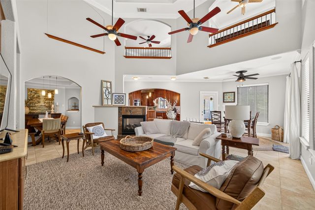 11436 Grand Pine Drive, Montgomery, TX 77356