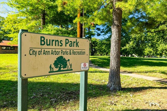 1158 Baldwin Avenue, Ann Arbor, MI 48104