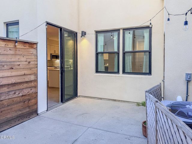 1568 E Thompson Boulevard, Ventura, CA 93001