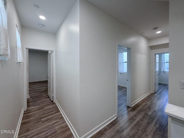 1568 E Thompson Boulevard, Ventura, CA 93001