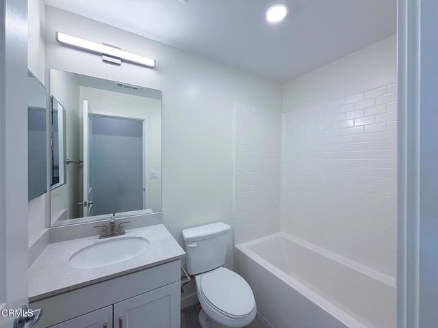 1568 E Thompson Boulevard, Ventura, CA 93001