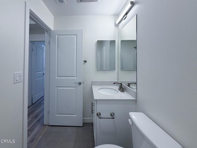 1568 E Thompson Boulevard, Ventura, CA 93001