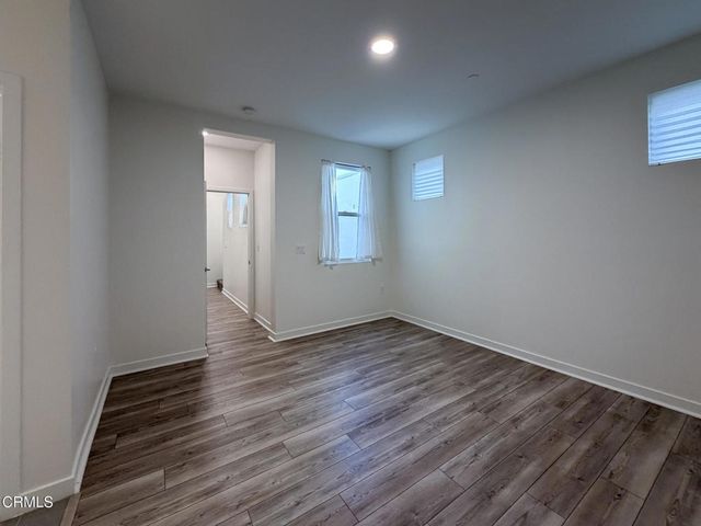 1568 E Thompson Boulevard, Ventura, CA 93001