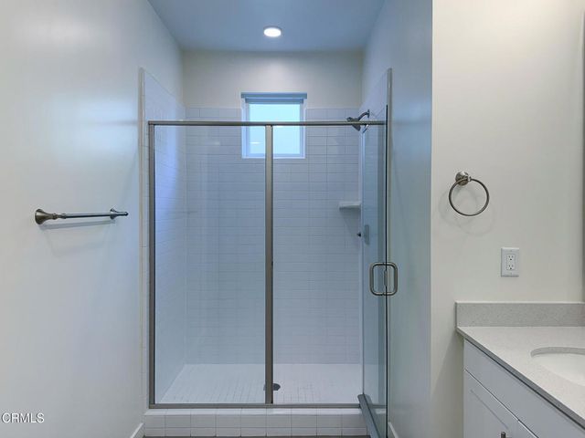 1568 E Thompson Boulevard, Ventura, CA 93001