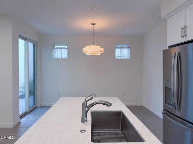 1568 E Thompson Boulevard, Ventura, CA 93001