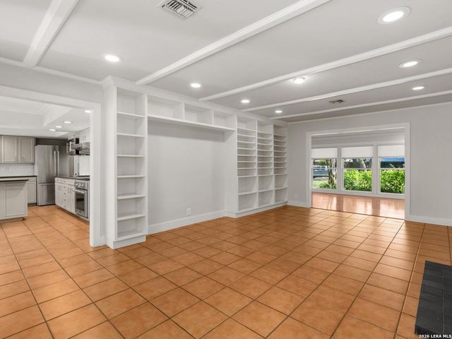 219 TOPHILL RD, San Antonio, TX 78209