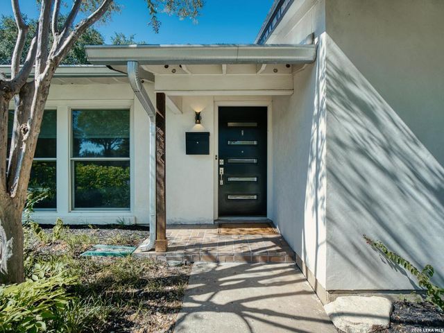 219 TOPHILL RD, San Antonio, TX 78209