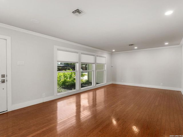 219 TOPHILL RD, San Antonio, TX 78209