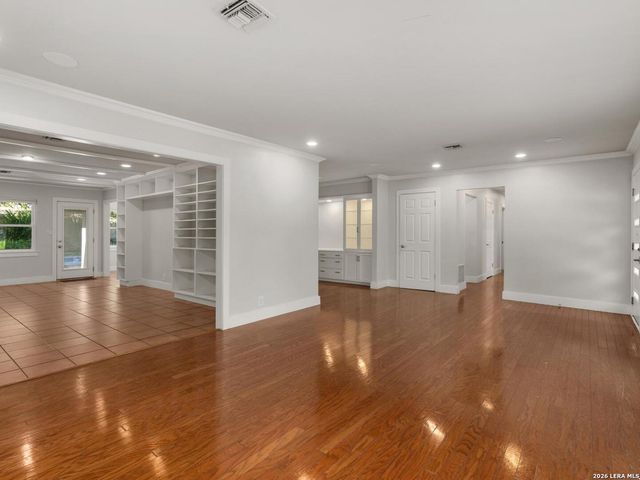 219 TOPHILL RD, San Antonio, TX 78209