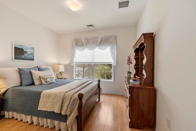 170 Haverhill Street 138, Andover, MA 01810