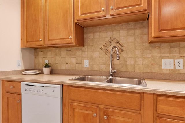 170 Haverhill Street 138, Andover, MA 01810