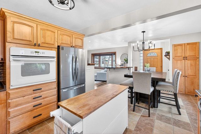 7413 W Ohio AVENUE, Milwaukee, WI 53219