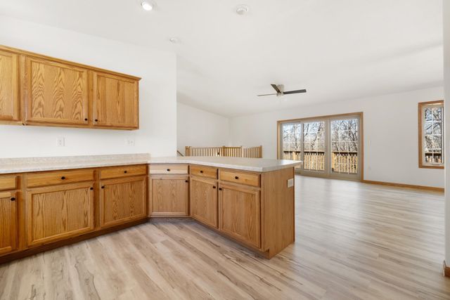 701 10th Ave SE, Minot, ND 58701