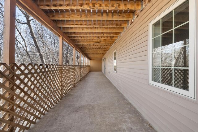 701 10th Ave SE, Minot, ND 58701