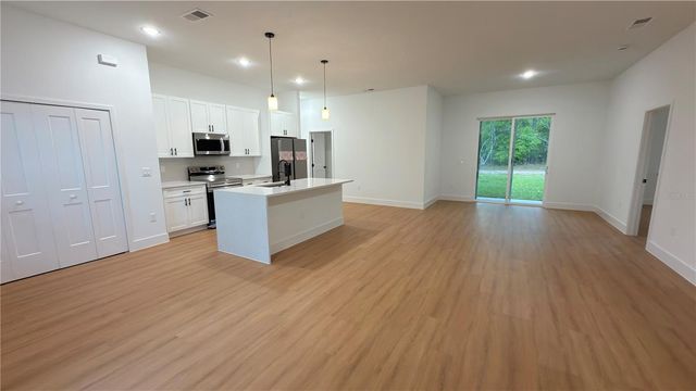 7250 N FREEPORT CIRCLE, Citrus Springs, FL 34434