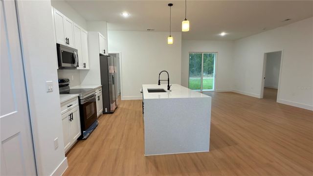 7250 N FREEPORT CIRCLE, Citrus Springs, FL 34434