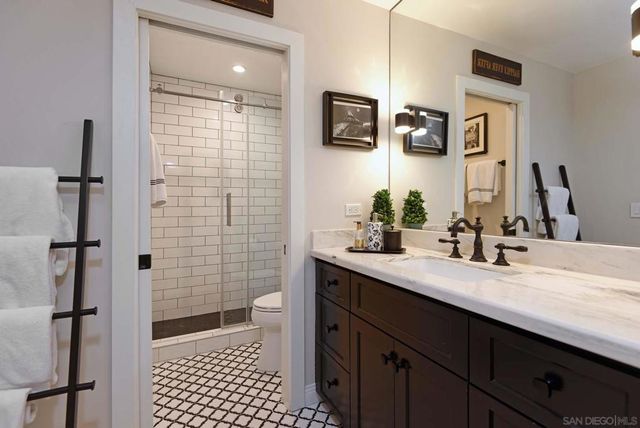 7978 Caminito Del Cid, La Jolla, CA 92037