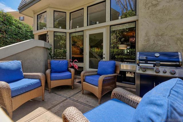 7978 Caminito Del Cid, La Jolla, CA 92037
