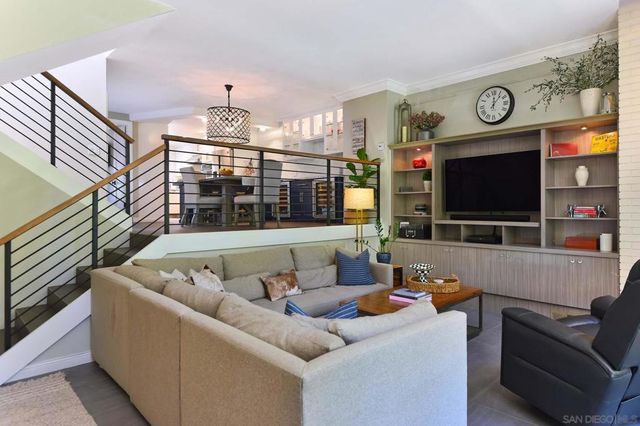 7978 Caminito Del Cid, La Jolla, CA 92037