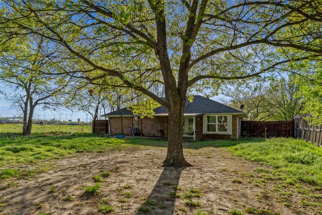 8405 Charles Street, Greenville, TX 75402