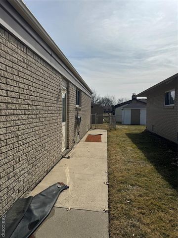 3064 Charity Drive, Sterling Heights, MI 48310