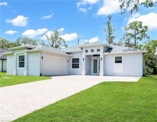 578 Woodview DR, Lehigh Acres, FL 33972