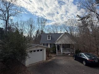 490 GOLDEN Avenue, Dahlonega, GA 30533