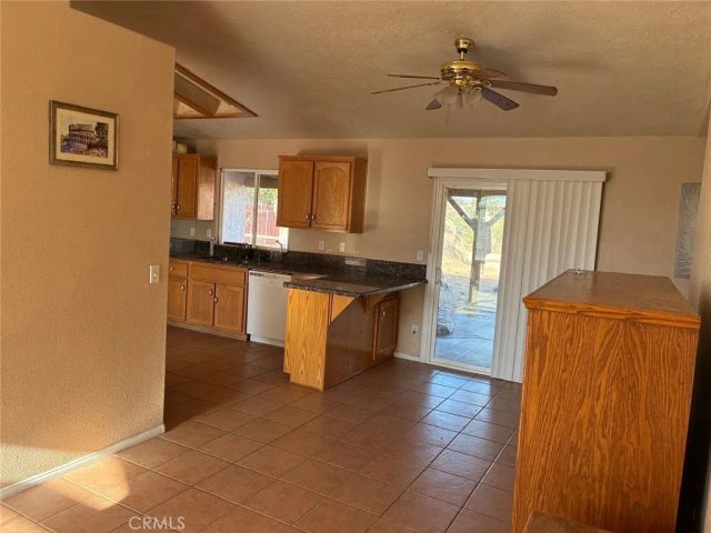 11906 Apatite Avenue, Hesperia, CA 92345