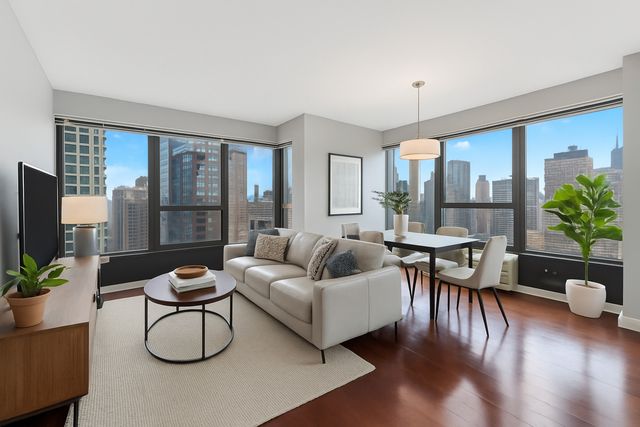 30 E HURON Street 3602, Chicago, IL 60611