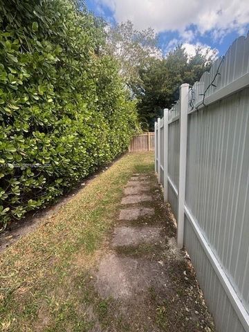 13265 SW 53rd St 2, Miami, FL 33175