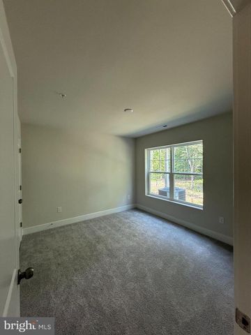 6839 WINTERHILL LN, Glen Burnie, MD 21060