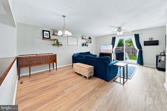 23 S MERRIMENT DR, Newark, DE 19702