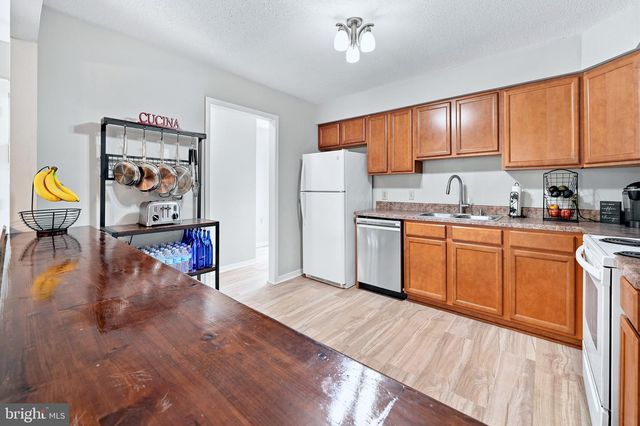 23 S MERRIMENT DR, Newark, DE 19702