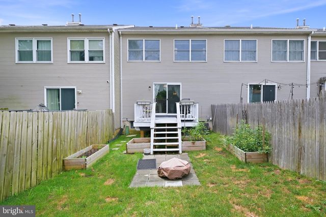 23 S MERRIMENT DR, Newark, DE 19702