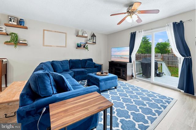 23 S MERRIMENT DR, Newark, DE 19702
