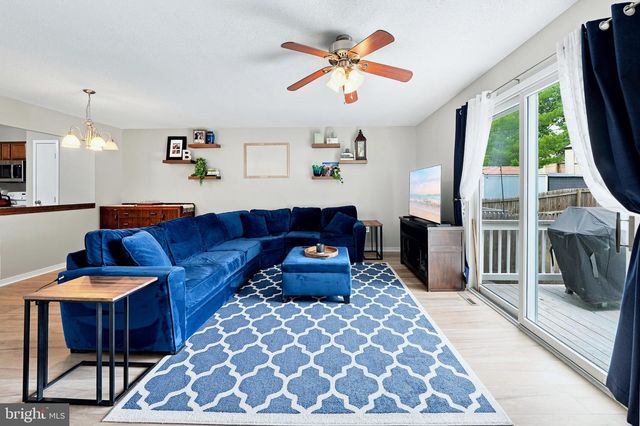 23 S MERRIMENT DR, Newark, DE 19702