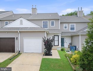 23 S MERRIMENT DR, Newark, DE 19702